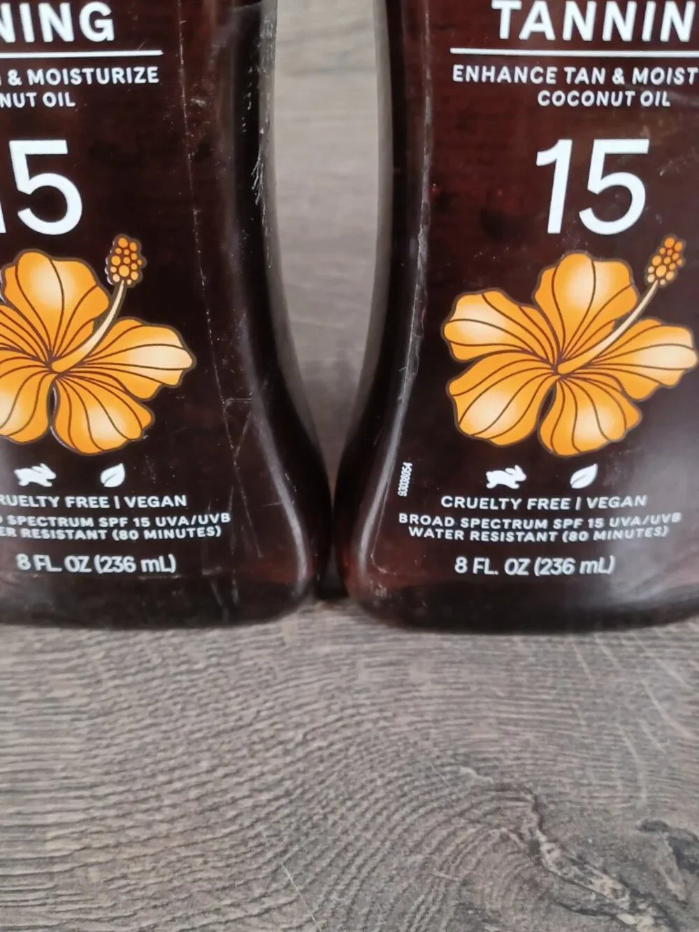 New Lot of 2 Hawaiian Tropic Protective Tanning Sunscreen 8.oz Oil SPF 15